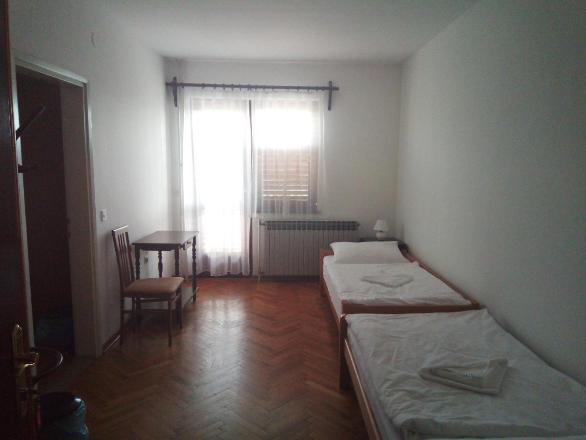 Hotel Planinarski Dom "Kamacnik" Vrbovsko Esterno foto